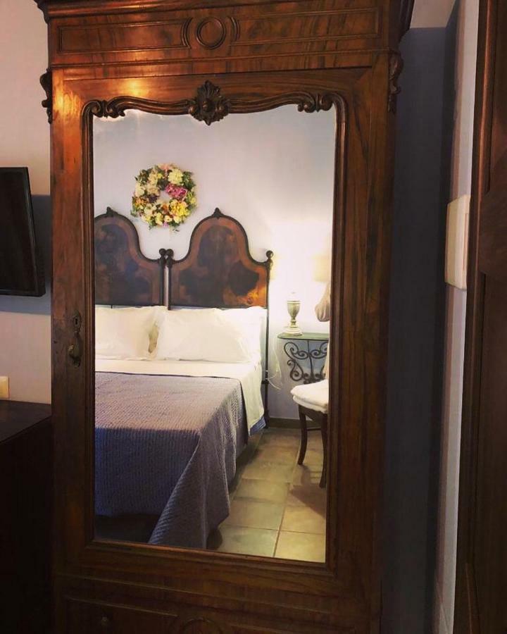 Le Stanze Del Borgo Hotel Nettuno Kültér fotó